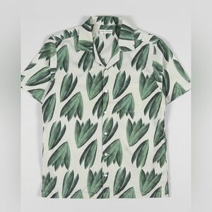 Like new Far Afield Stachio Shirt Quibo Floral Seed Pearl